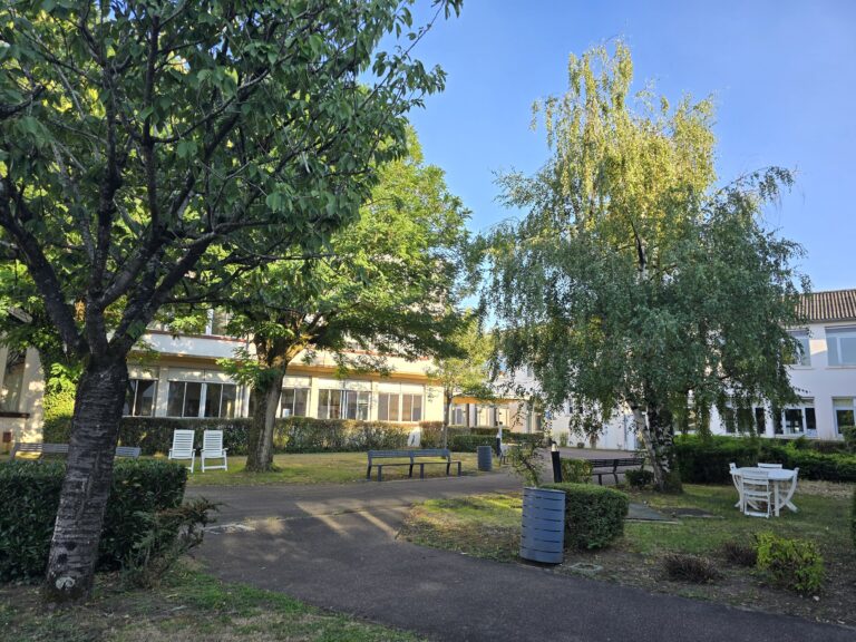 cours intérieure du Campus